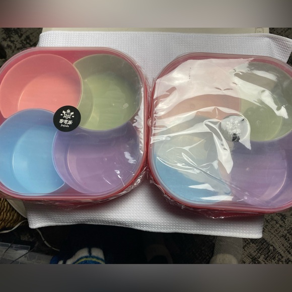 2 Pcs Divided Snack Serving Tray With Lid 10”, compartments removable - Picture 2 of 5